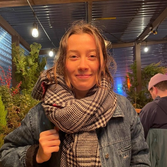 Meet your Posher, Suzan - Picture 1 of 1